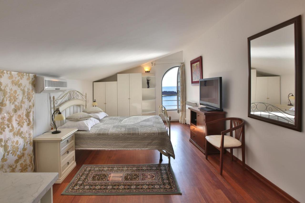 Royal Holiday Apartments 斯韦蒂·斯特凡 外观 照片