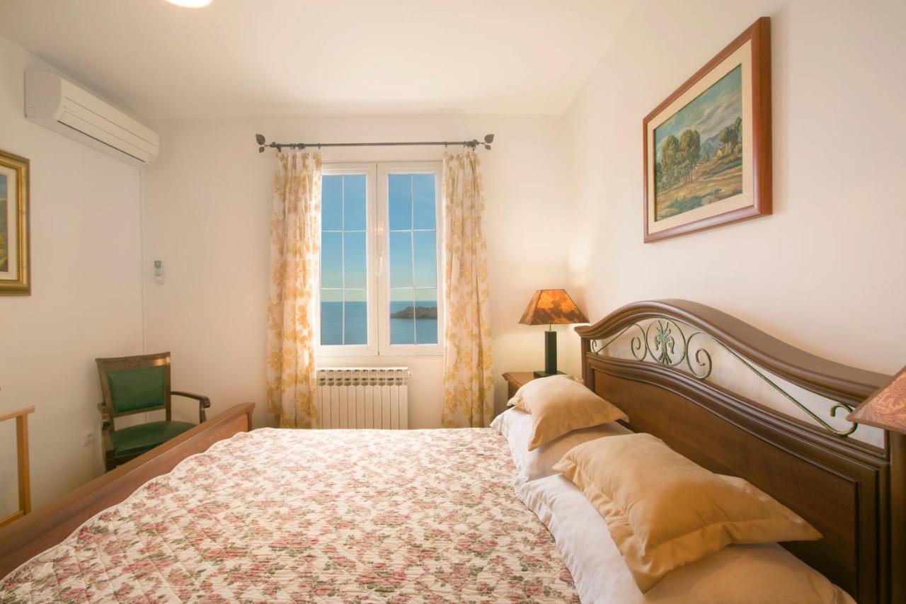 Royal Holiday Apartments 斯韦蒂·斯特凡 外观 照片