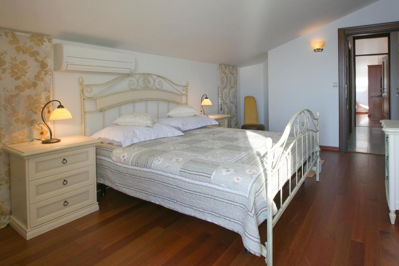 Royal Holiday Apartments 斯韦蒂·斯特凡 外观 照片