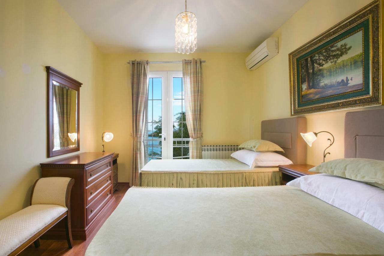 Royal Holiday Apartments 斯韦蒂·斯特凡 外观 照片